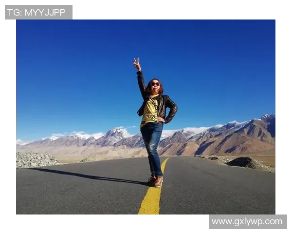 从新手到高手：黄芳在CSGO中的成长与挑战之路