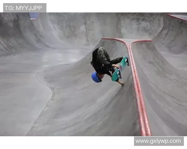 滑板战术解析成都滑板队的防守与进攻体系探讨