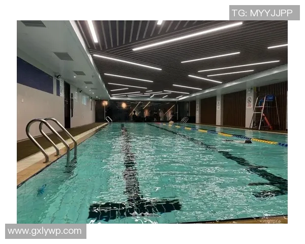 水中运动的多样性与健康益处探索：从游泳到水上健身的全面解析